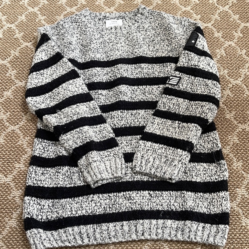 Zara striped sweater with patches - size 8 - warm and stylish